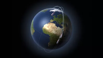 Les 3 satellites de la mission SWARM sont sur des orbites polaires. Ils visent à étudier le champ magnétique de la Terre. Les 3 satellites de la mission SWARM sont sur des orbites polaires. Ils visent à étudier le champ magnétique de la Terre.